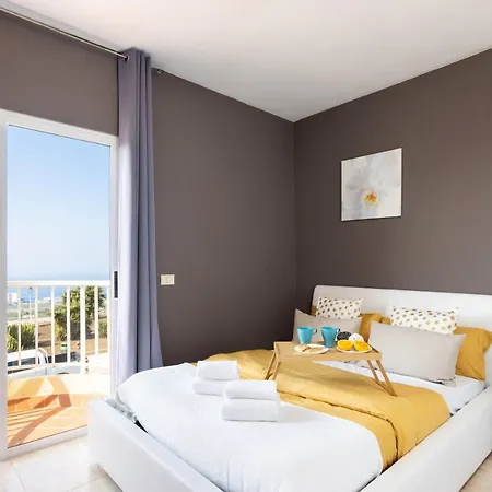 Nyaraló Home2Book Triplex Adeje, Terrace & View